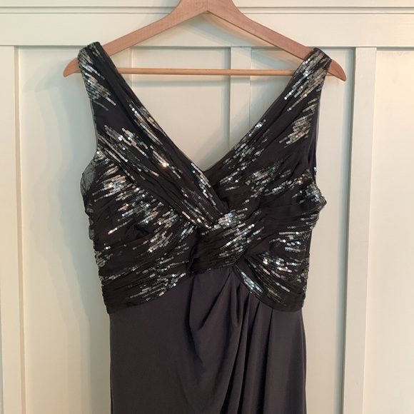 Stunning Sequined Ralph Lauren Evening Grey Formal Gown - Picture 3 of 10
